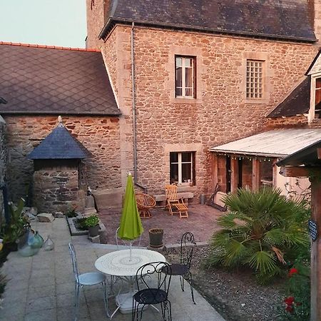 Les Forges Du Lou Leilighet Jugon-les-Lacs Eksteriør bilde