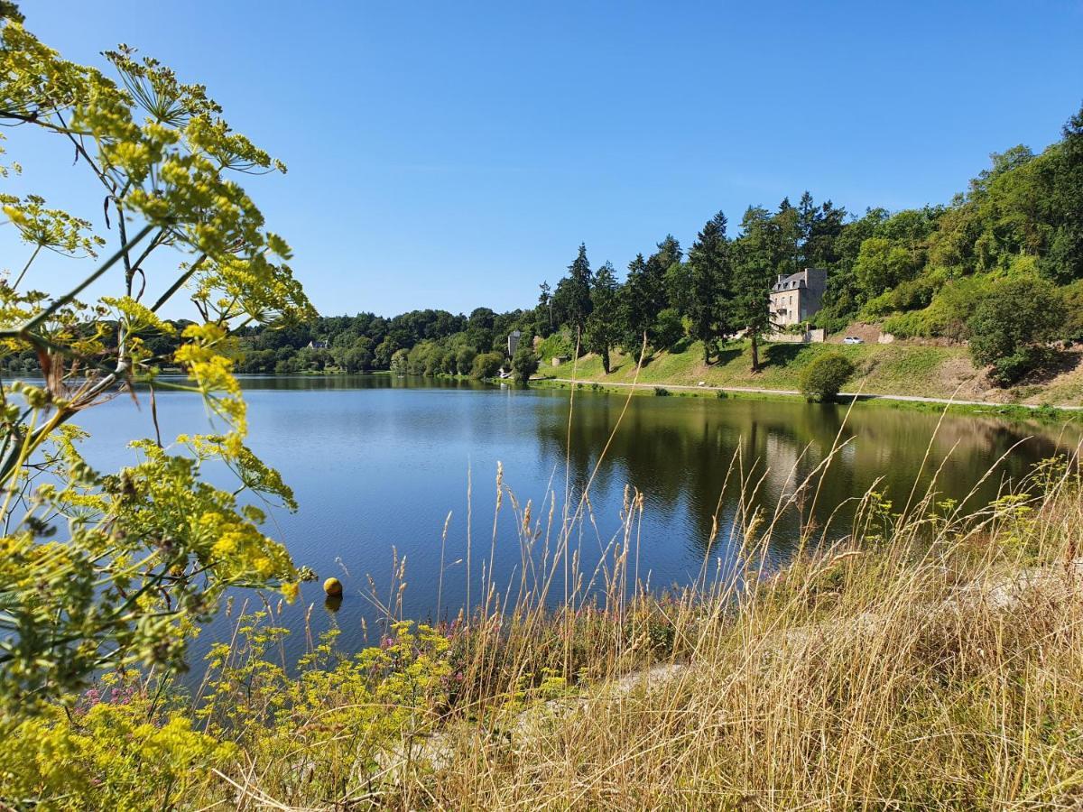 Les Forges Du Lou Leilighet Jugon-les-Lacs Eksteriør bilde