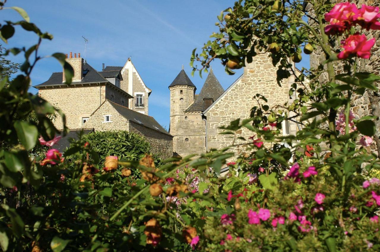 Les Forges Du Lou Leilighet Jugon-les-Lacs Eksteriør bilde
